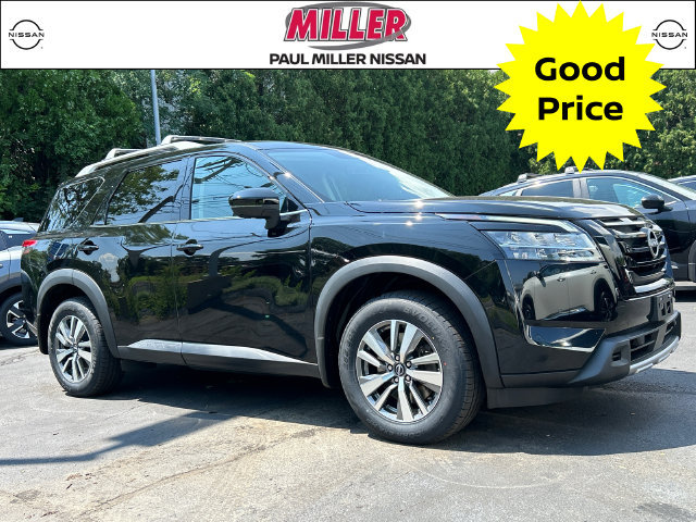 Certified 2023 Nissan Pathfinder SL w/ Black Appearance Package
