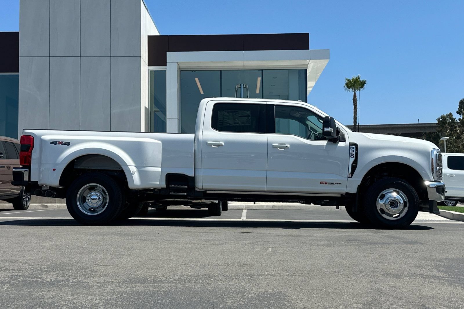 New 2026 Ford F350 Lariat w/ Lariat Ultimate Package AWD/4WD image 2