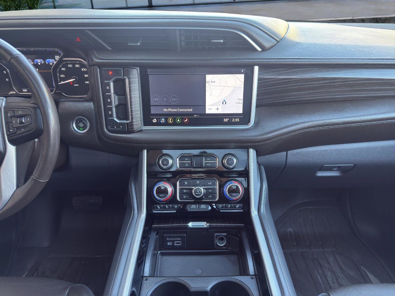 Used 2021 GMC Yukon Denali image 15