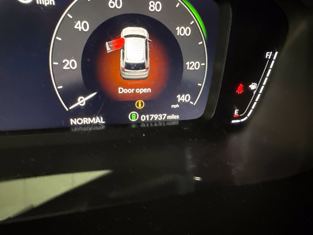 Used 2026 Honda CR-V TrailSport image 3
