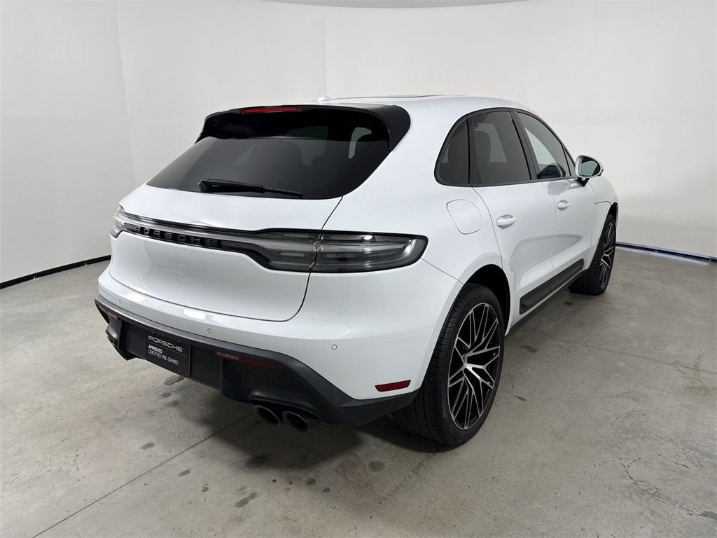 Certified 2023 Porsche Macan Turbo image 7
