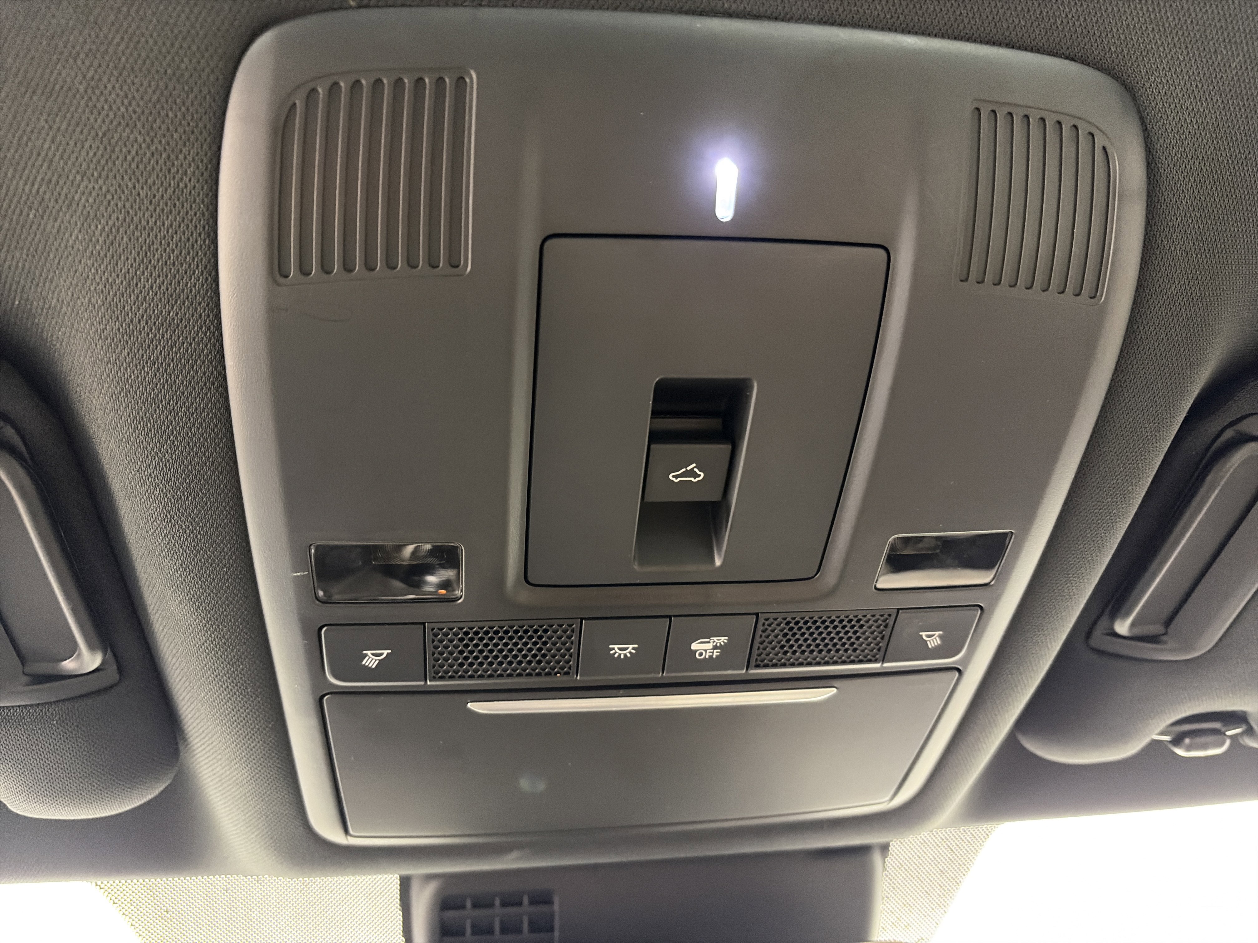 Used 2023 MAZDA CX-9 Signature image 34