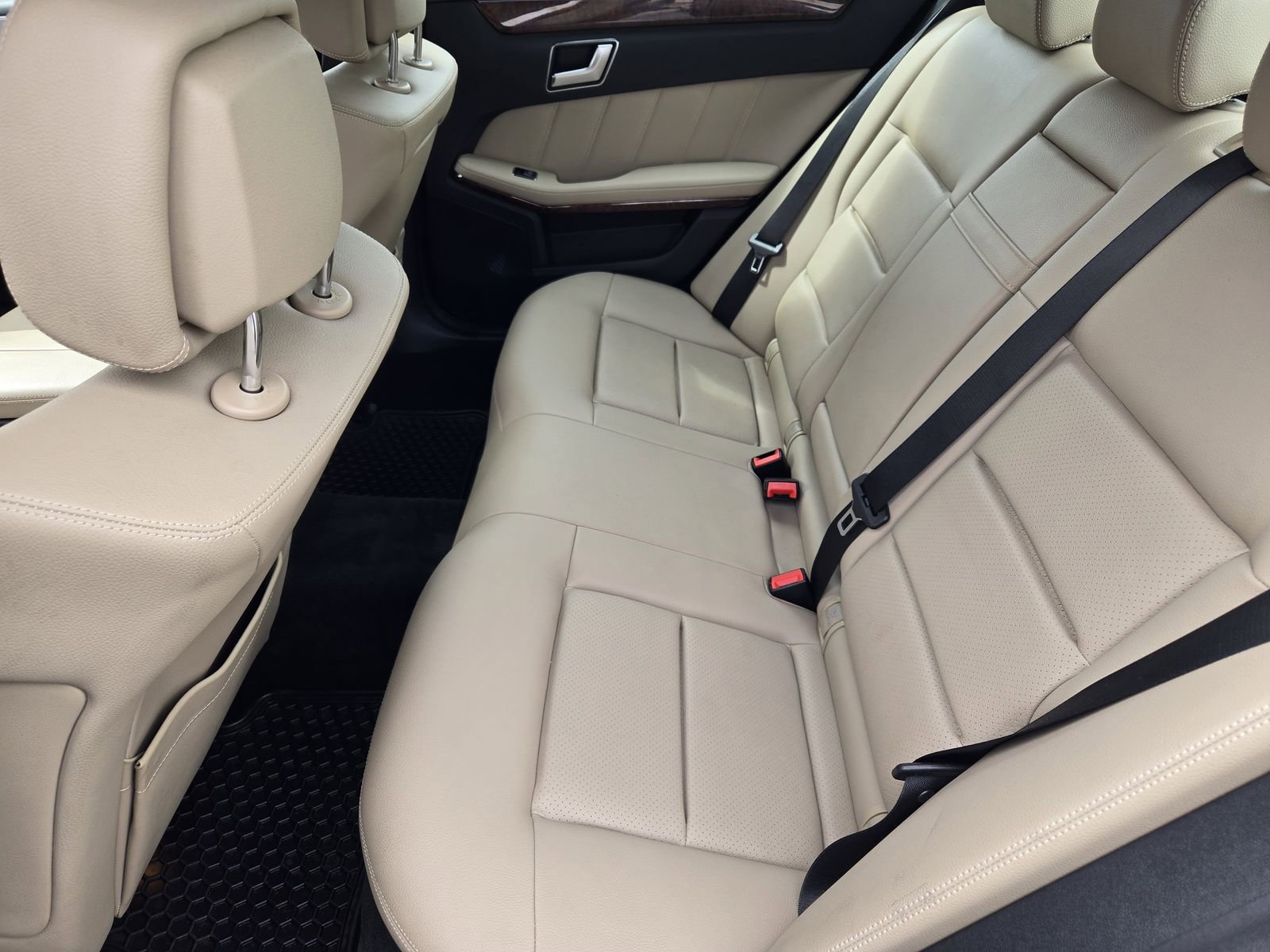 Used 2012 Mercedes-Benz E 350 Sedan image 27