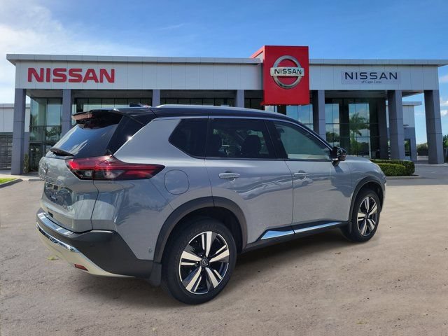 Certified 2023 Nissan Rogue Platinum w/ Platinum Premium Package FWD image 2