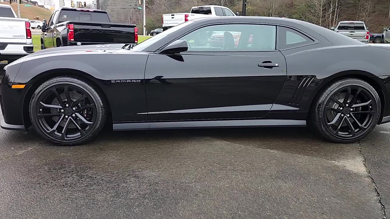 Used 2013 Chevrolet Camaro ZL1 image 3