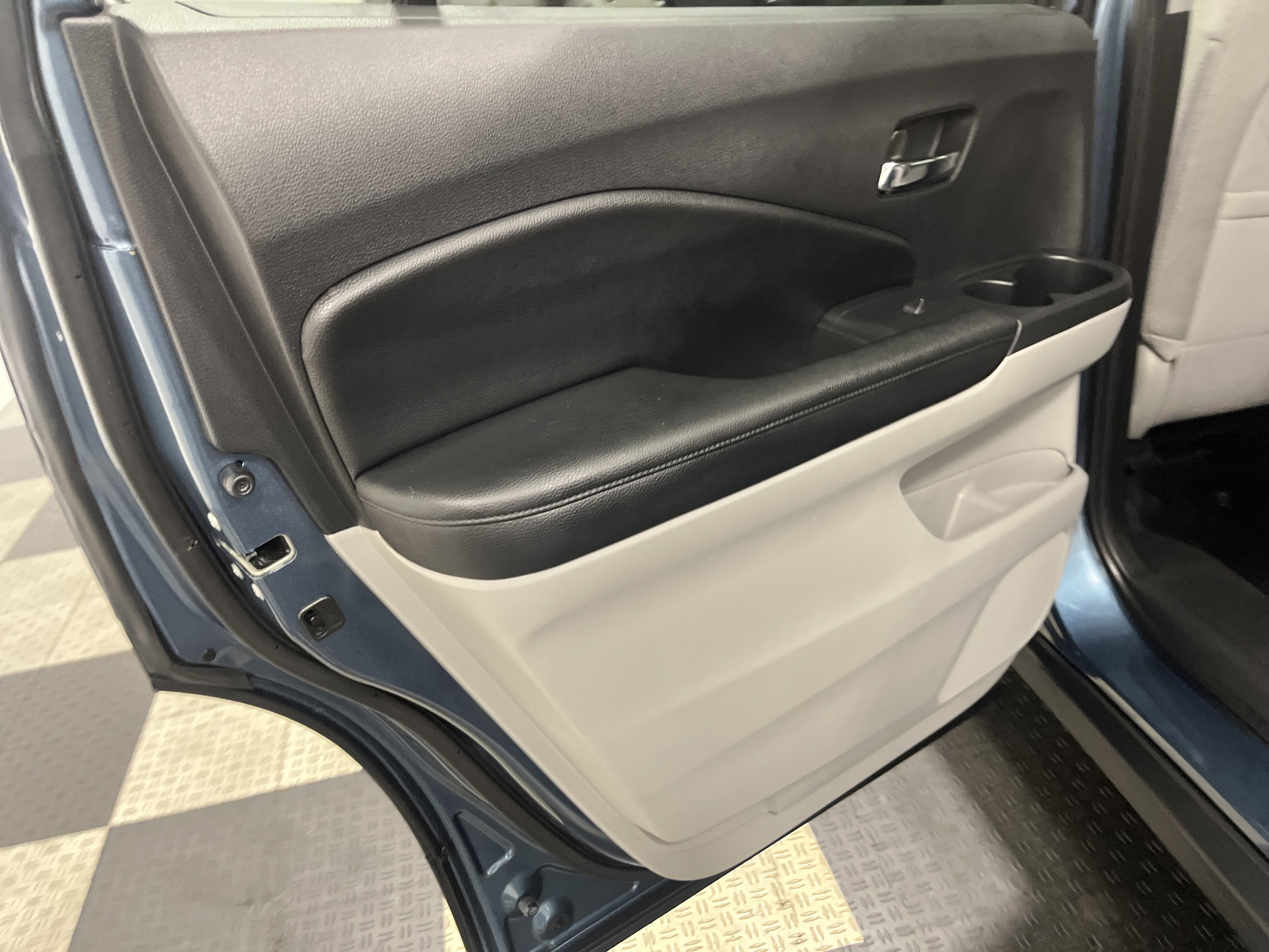 Used 2020 Honda Pilot EX image 15