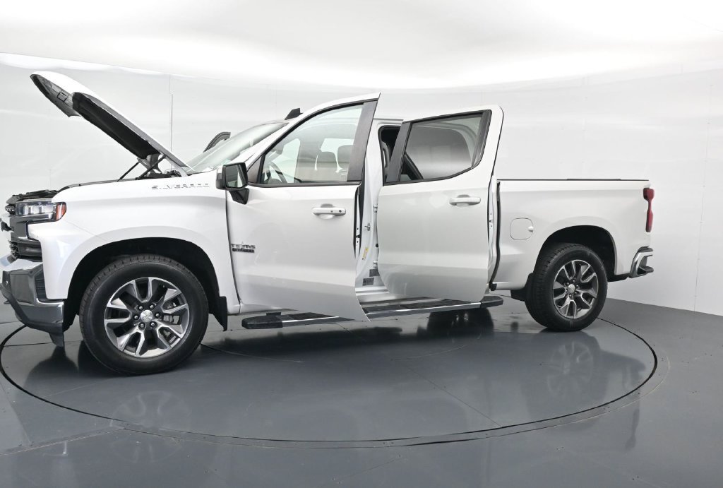 Used 2020 Chevrolet Silverado 1500 LT w/ Texas Edition RWD image 30