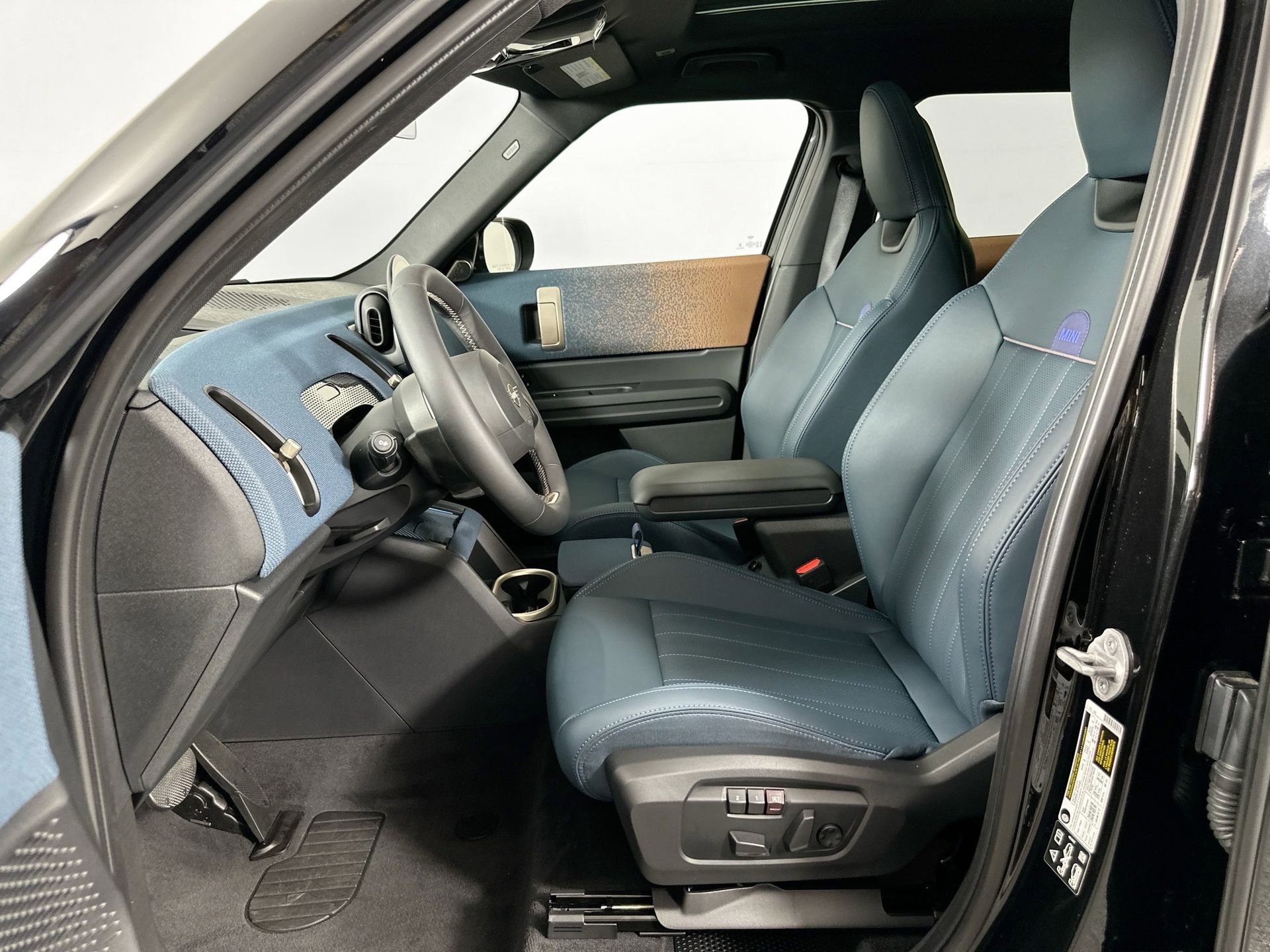 New 2025 MINI Cooper Countryman S w/ Comfort Package Max image 22