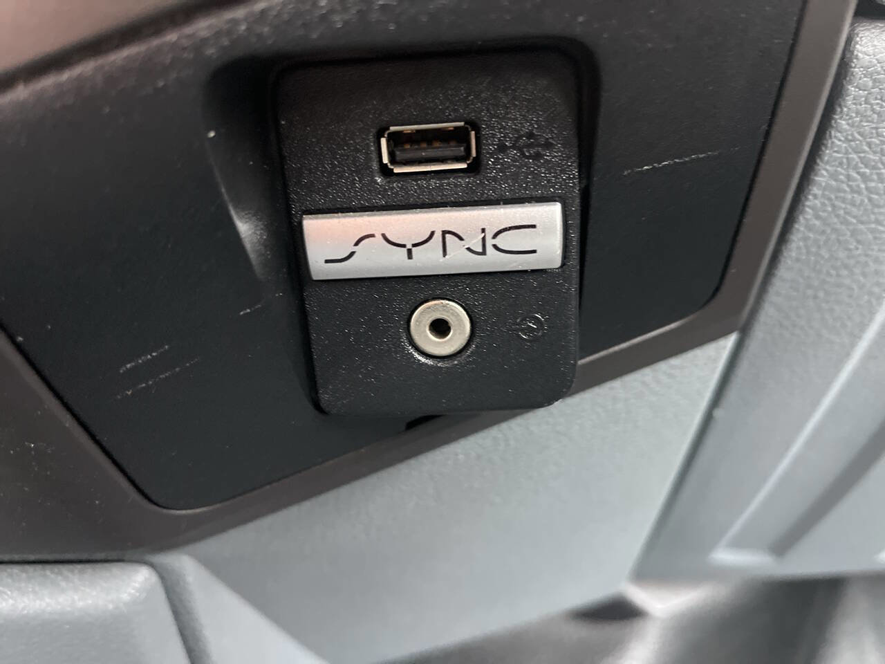 Used 2016 Ford F250 XL w/ Power Equipment Group image 24