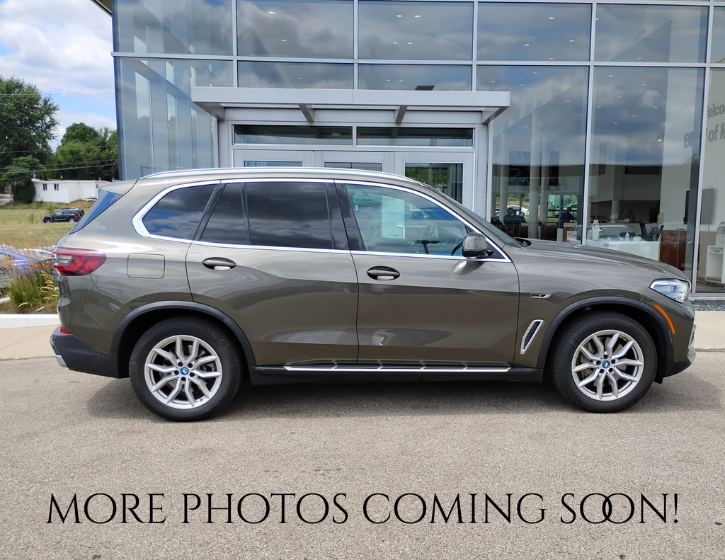 Used 2023 BMW X5 xDrive45e w/ Executive Package AWD/4WD image 2