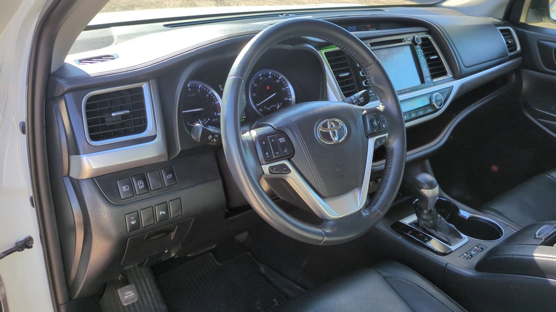 Used 2019 Toyota Highlander Limited image 13