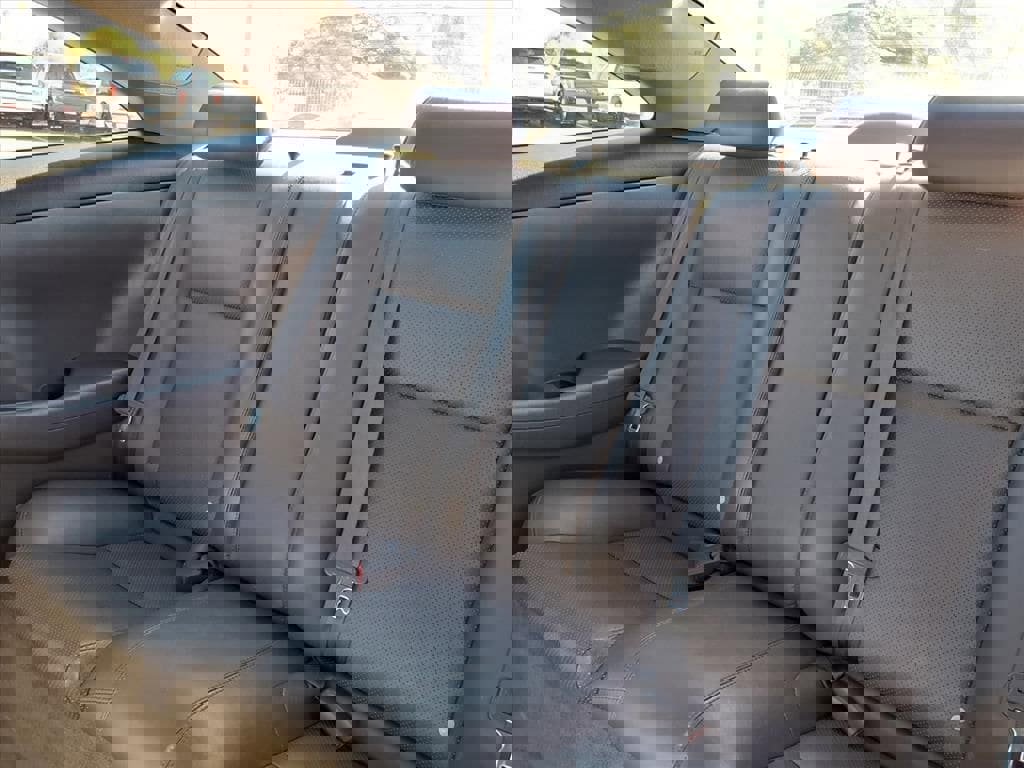 Used 2004 Toyota Solara Coupe image 22