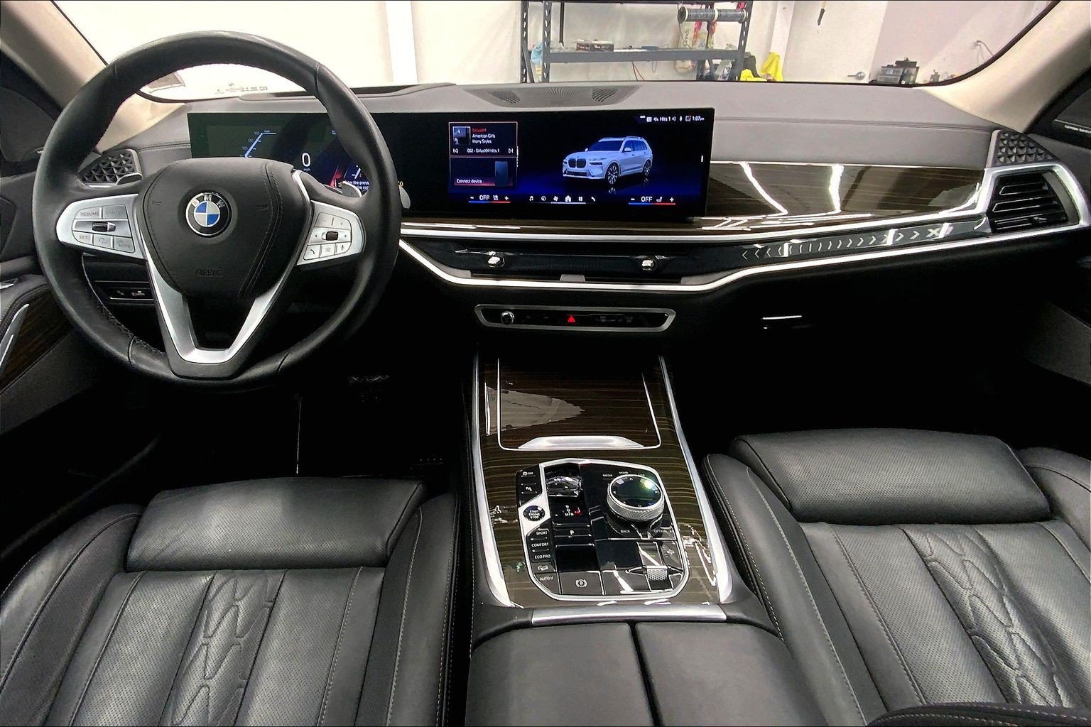 Used 2024 BMW X7 xDrive40i w/ Executive Package AWD/4WD image 12
