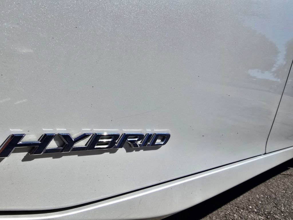 Used 2016 Lexus ES 300h image 13