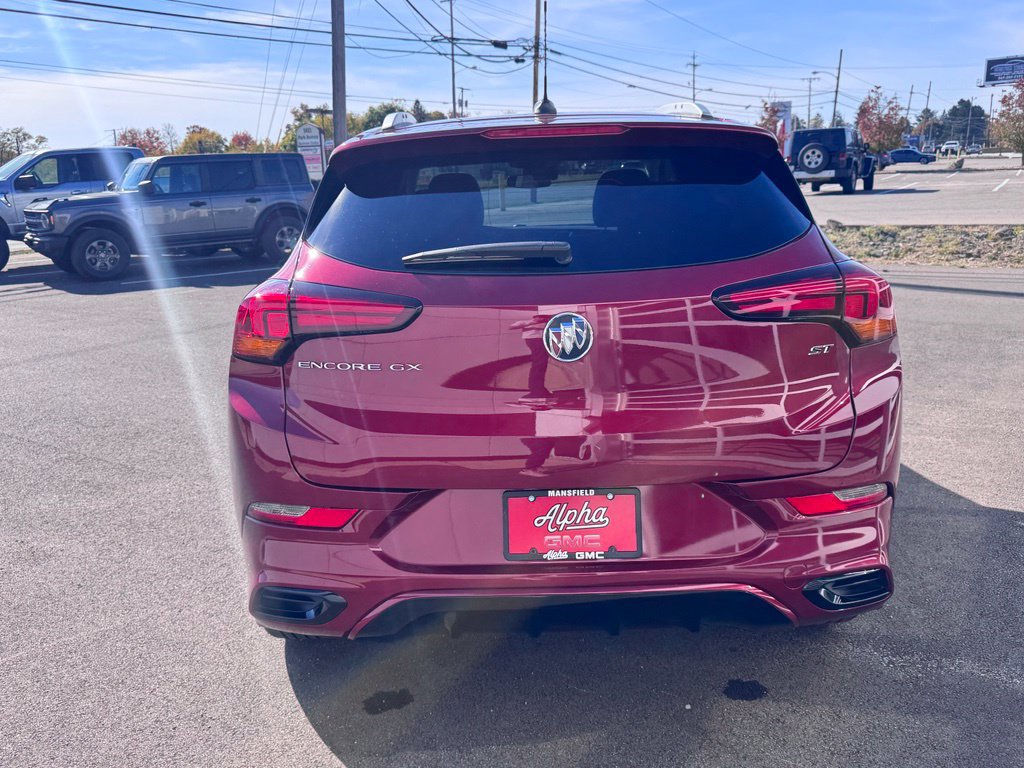 Used 2023 Buick Encore GX Select w/ Sport Touring Package FWD image 4