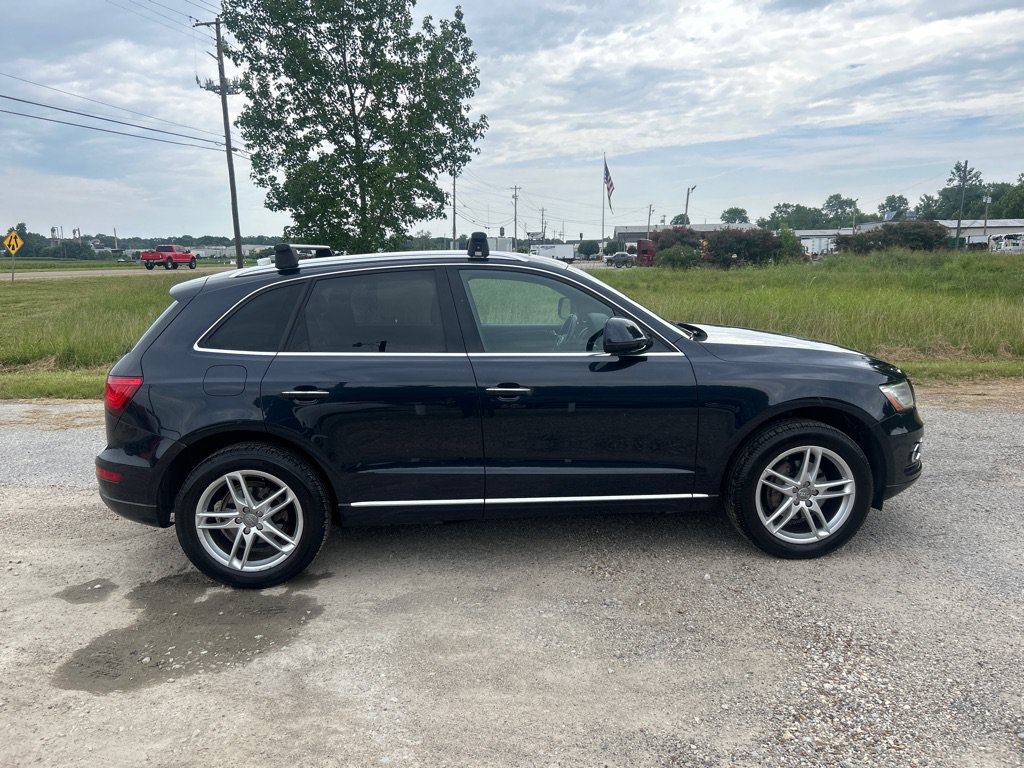 Used 2017 Audi Q5 2.0T Premium Plus w/ Technology Package AWD/4WD image 6
