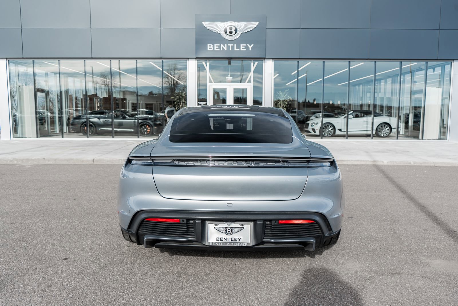 Used 2025 Porsche Taycan image 11