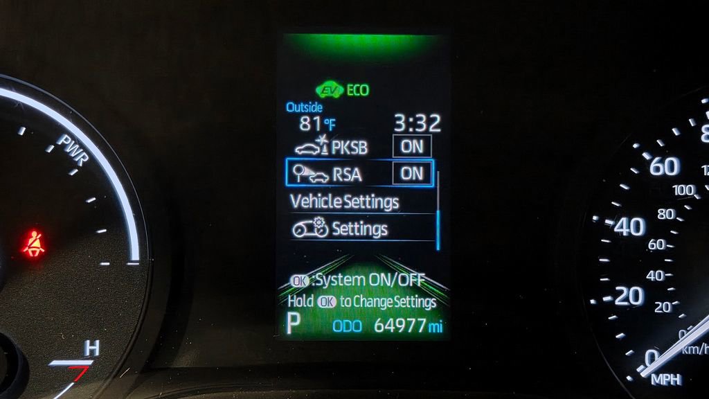 Used 2024 Toyota Sienna XLE image 32