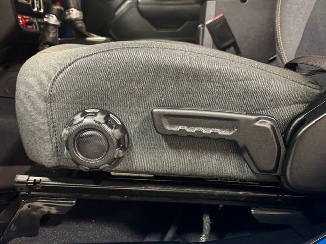 Used 2024 Jeep Wrangler Unlimited Sport AWD/4WD image 15