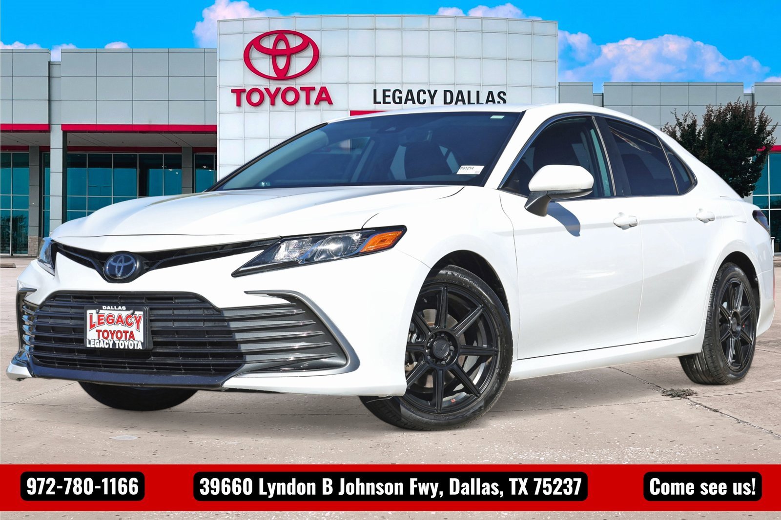 Used 2023 Toyota Camry LE