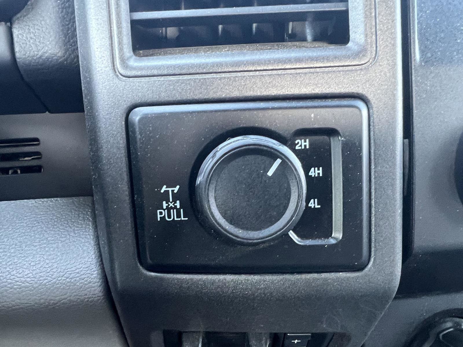 Used 2022 Ford F250 XL w/ Power Equipment Group image 15