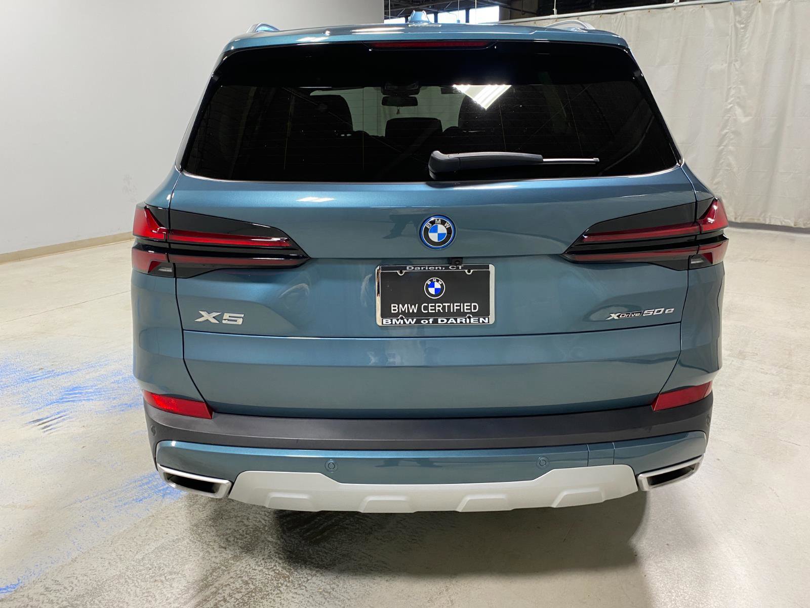 Certified 2025 BMW X5 xDrive50e w/ Parking Assistance Package image 7