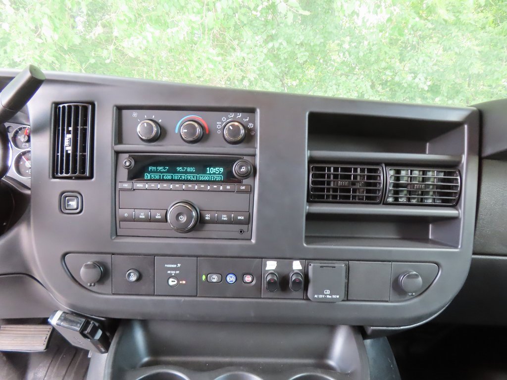 New 2024 Chevrolet Express 3500 Work Van w/ Power Convenience Package image 5