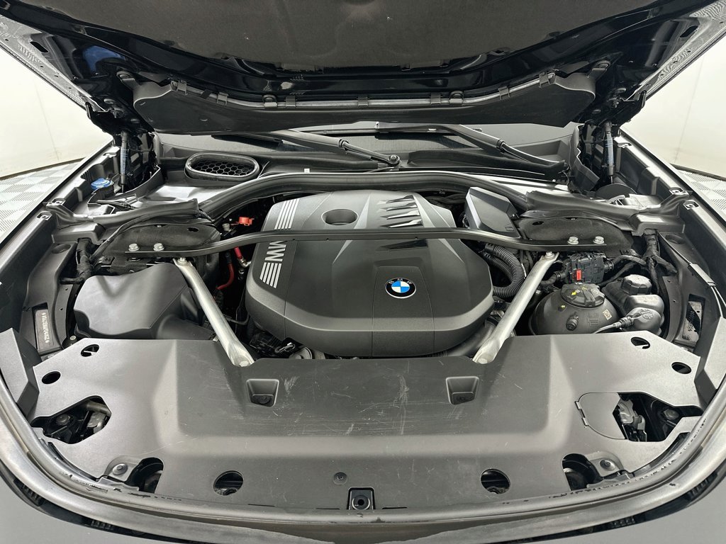 Used 2023 BMW 740i RWD image 31