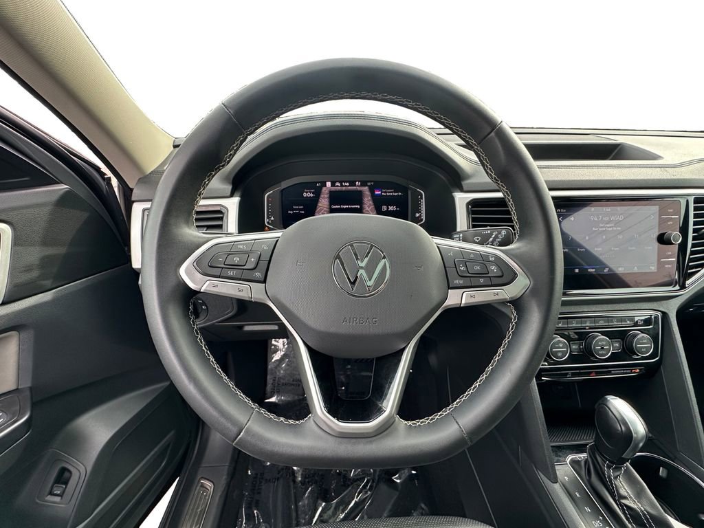 Used 2021 Volkswagen Atlas SEL Premium image 12