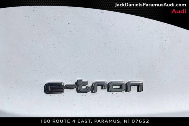 Used 2023 Audi e-tron Premium Plus w/ Premium Plus Package AWD/4WD image 23
