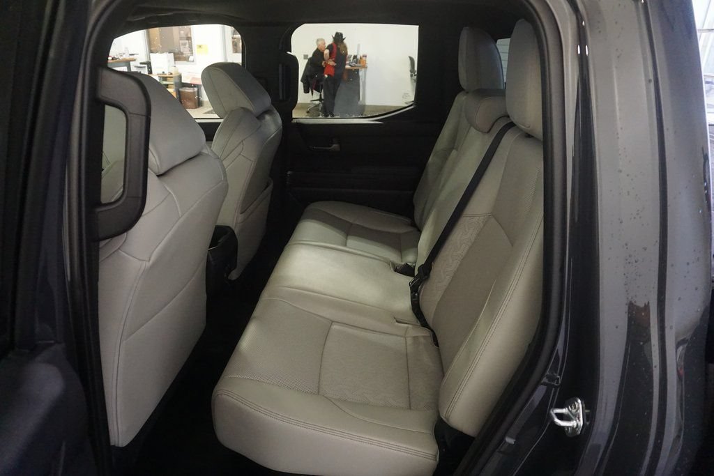 Certified 2025 Toyota Tacoma Limited AWD/4WD image 21