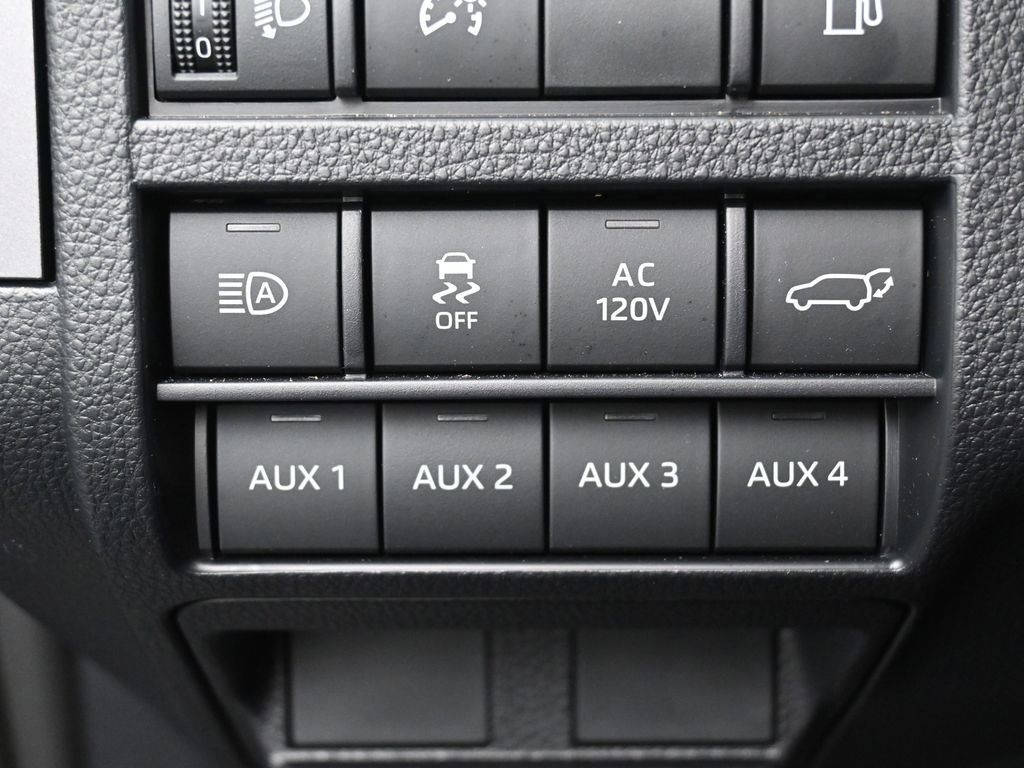 Certified 2025 Toyota 4Runner TRD Off-Road Premium image 18