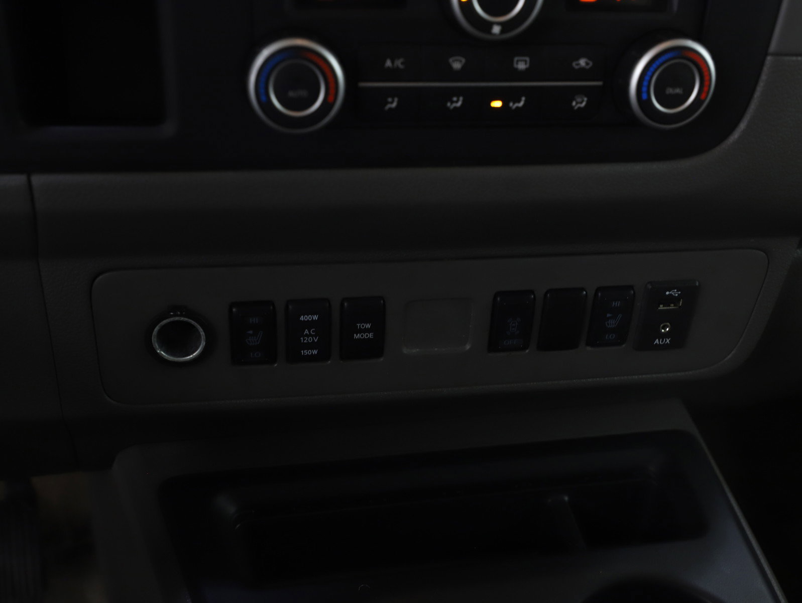 Used 2020 Nissan NV 3500 SL image 24