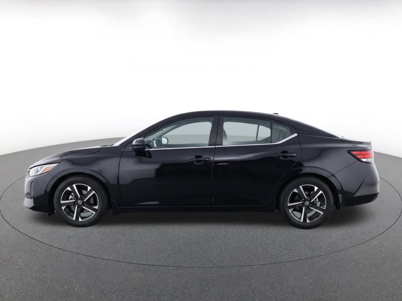 Used 2025 Nissan Sentra SV FWD image 4