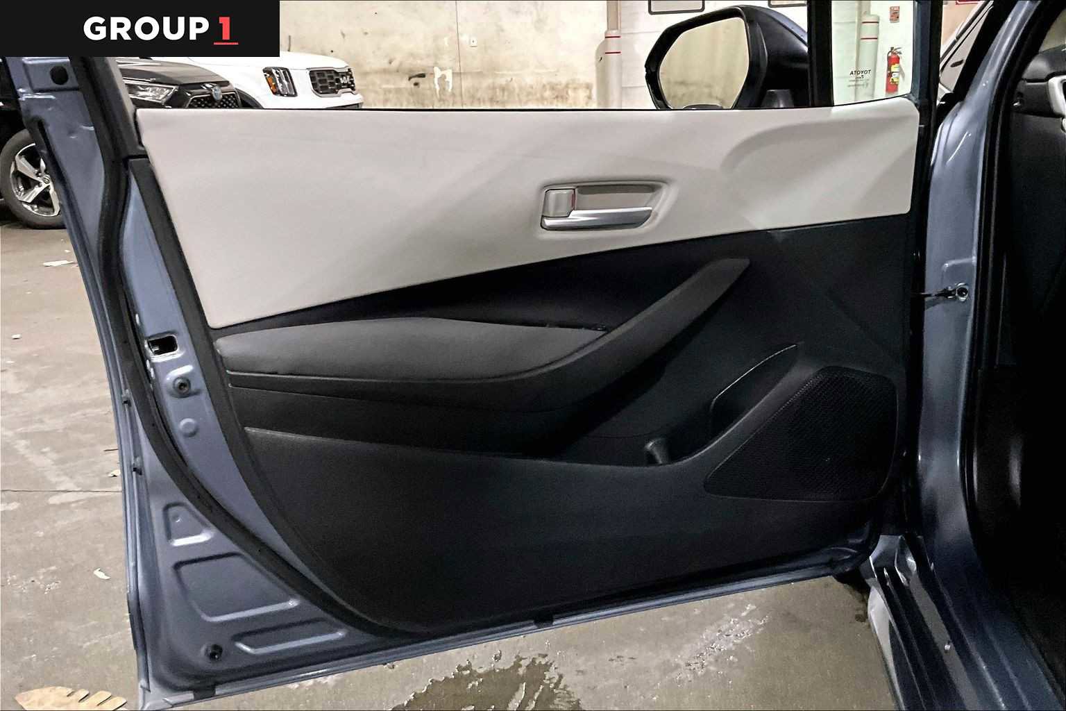 Used 2021 Toyota Corolla LE FWD image 22