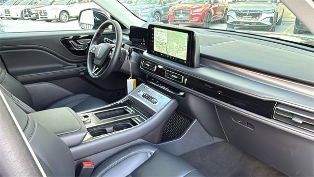 New 2026 Lincoln Aviator Premiere image 6