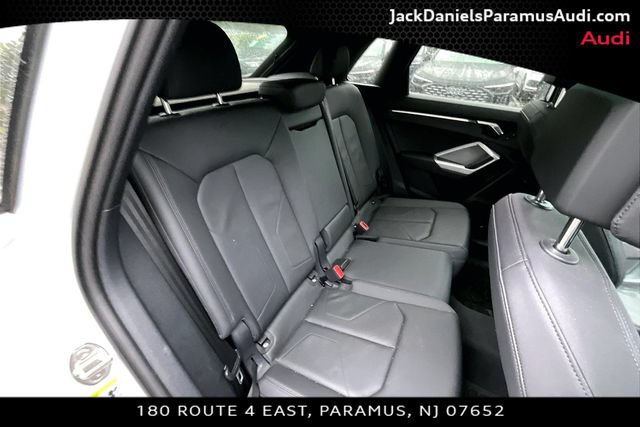 Used 2023 Audi Q3 2.0T Premium w/ Convenience Package AWD/4WD image 19