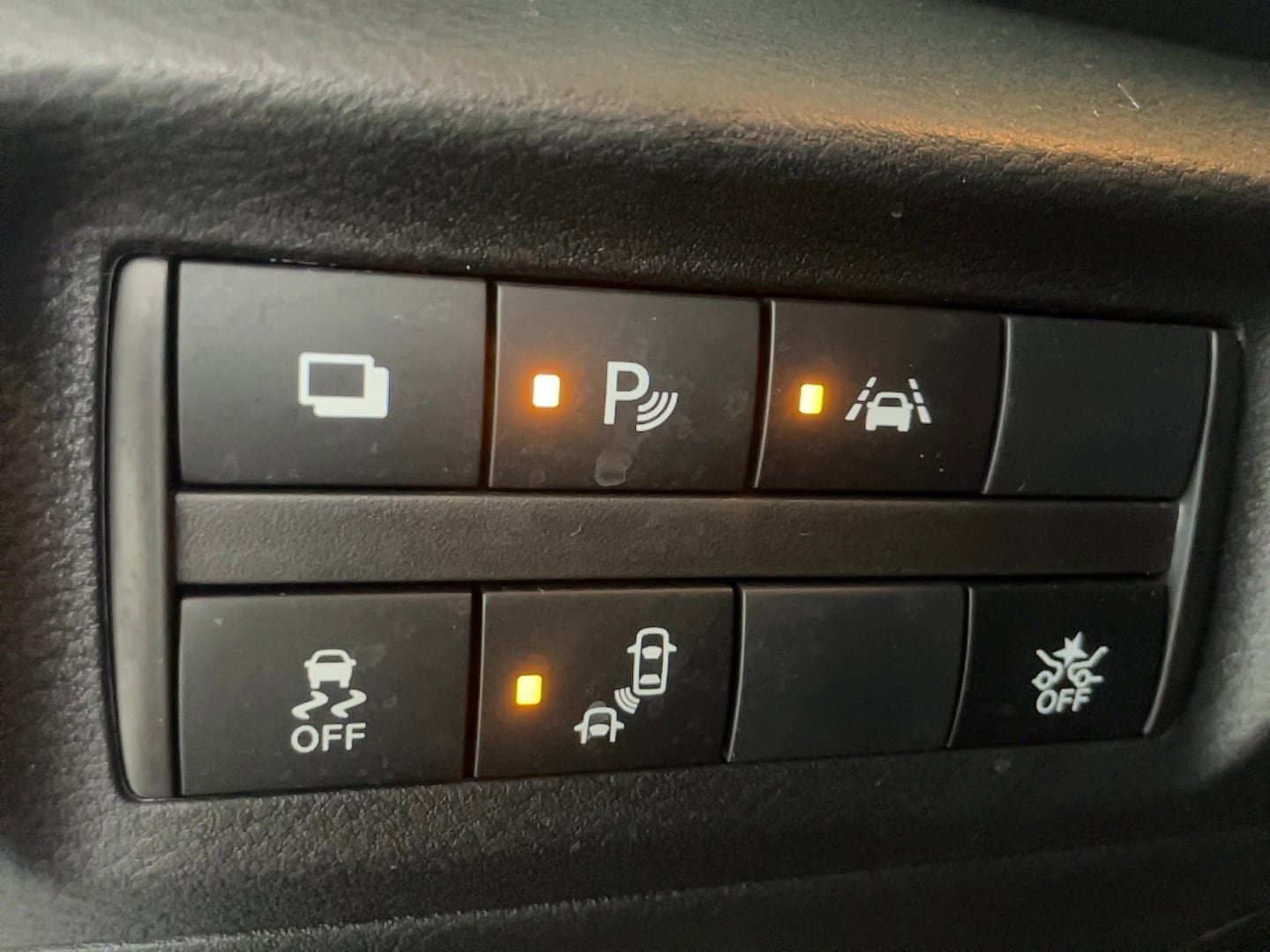 Used 2024 Nissan Kicks S FWD image 11