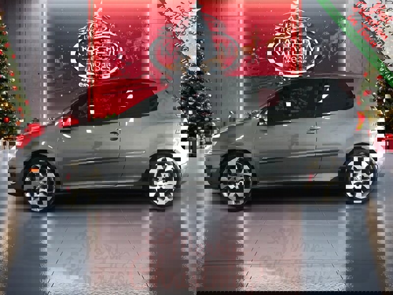 Used 2008 Volkswagen GTI 2-Door image 8