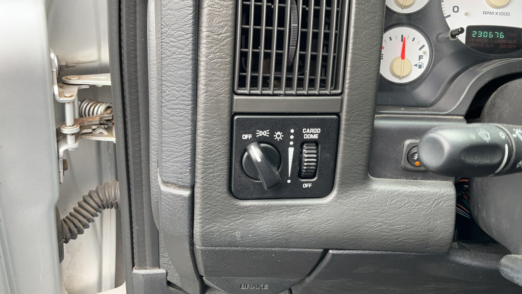 Used 2003 Dodge Ram 2500 Truck ST RWD image 26