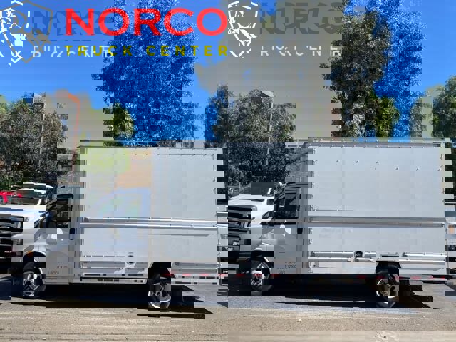 Used 2018 GMC Savana 3500 Extended w/ Driver Convenience Package image 1