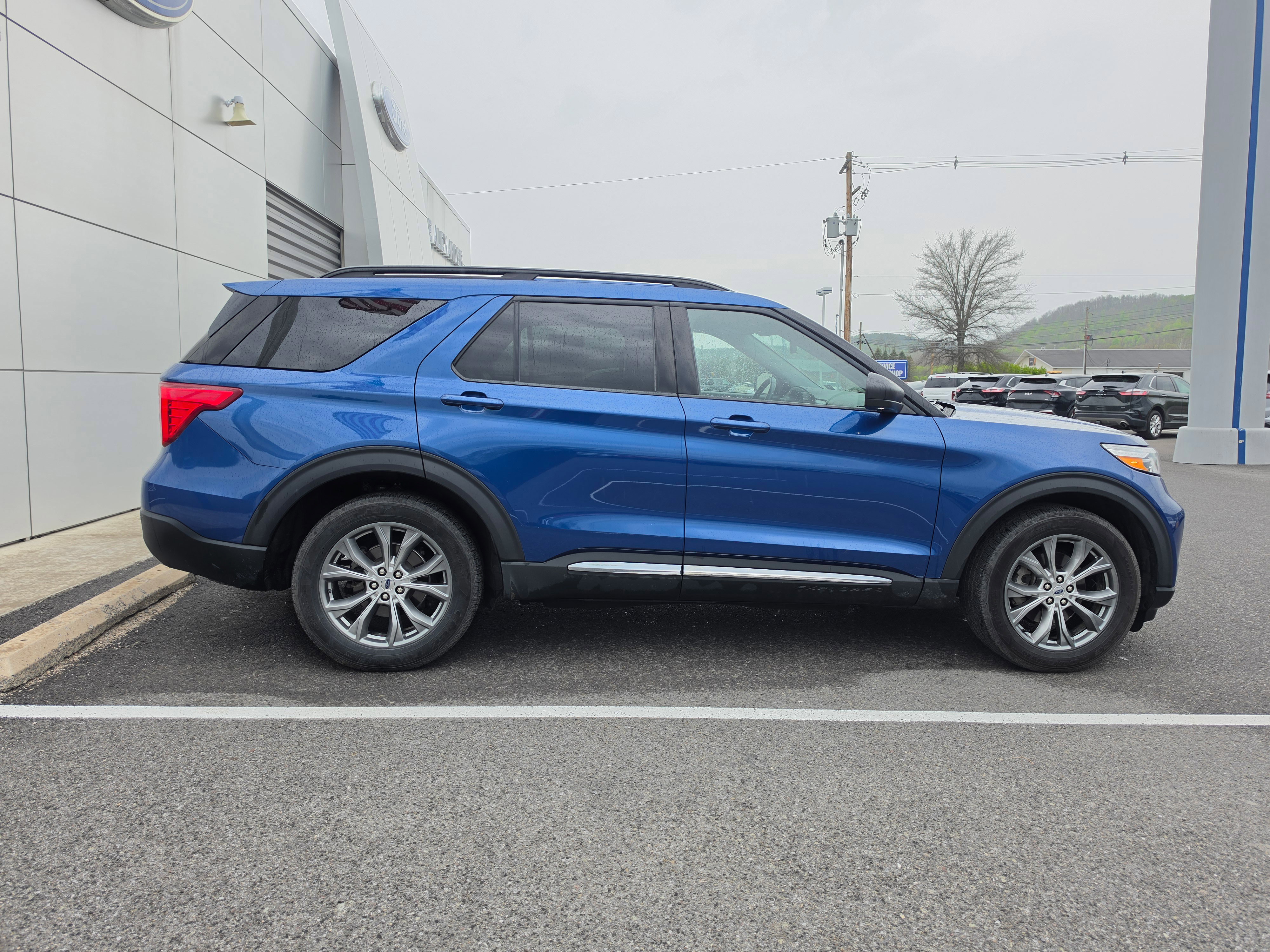 Used 2022 Ford Explorer XLT w/ Equipment Group 202A AWD/4WD video 2