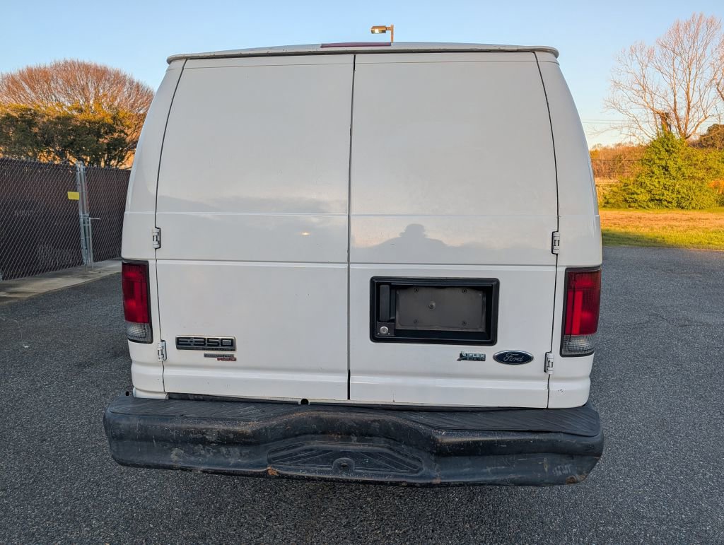 Used 2012 Ford E-350 and Econoline 350 Extended Super Duty w/ Commercial Cargo Van Pkg RWD image 4
