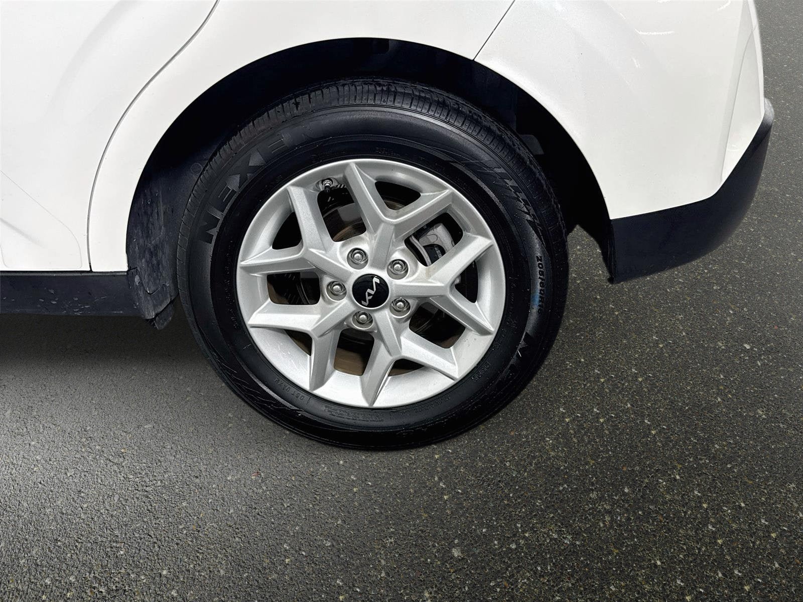 Used 2024 Kia Soul S FWD image 29