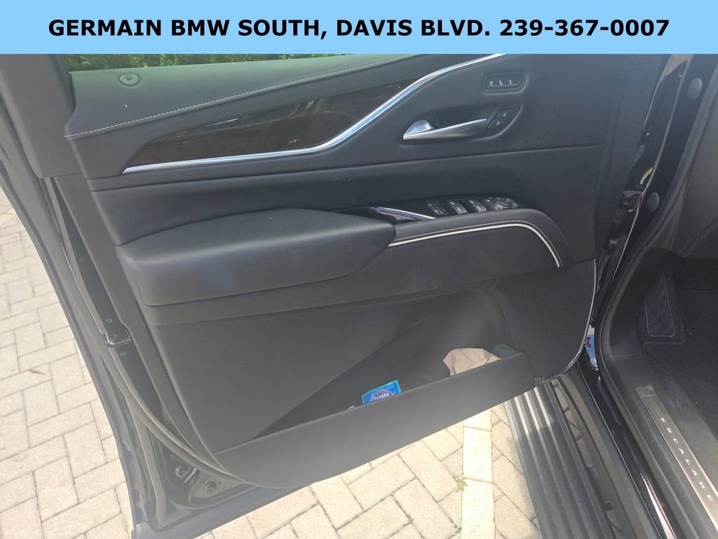 Used 2023 Cadillac Escalade Sport Platinum w/ LPO, ONYX Package image 26