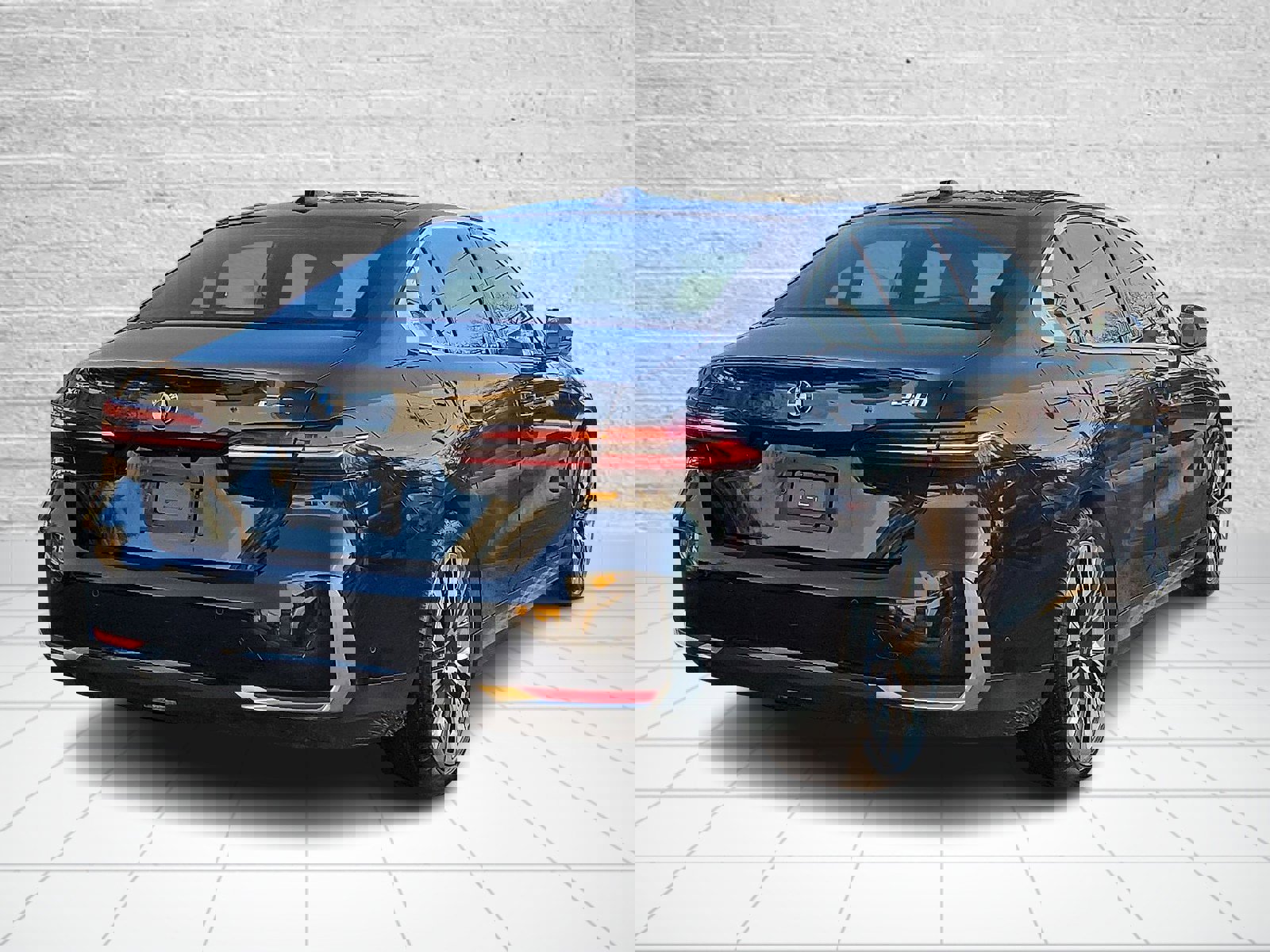 Used 2024 BMW 540i xDrive w/ Premium Package image 6