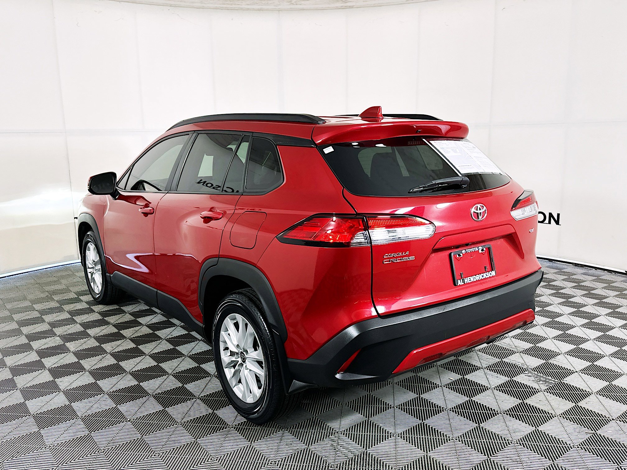 Used 2023 Toyota Corolla Cross LE image 5