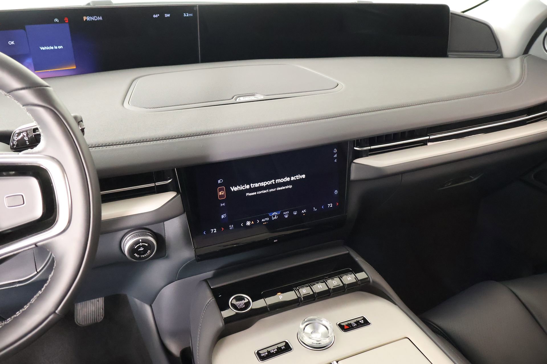 New 2026 Lincoln Navigator Premiere image 5