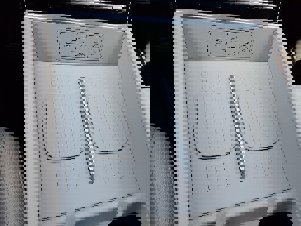 New 2026 Hyundai Santa Fe SE image 20