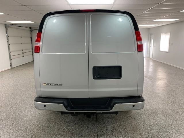 New 2025 Chevrolet Express 3500 Work Van w/ Driver Convenience Package image 6